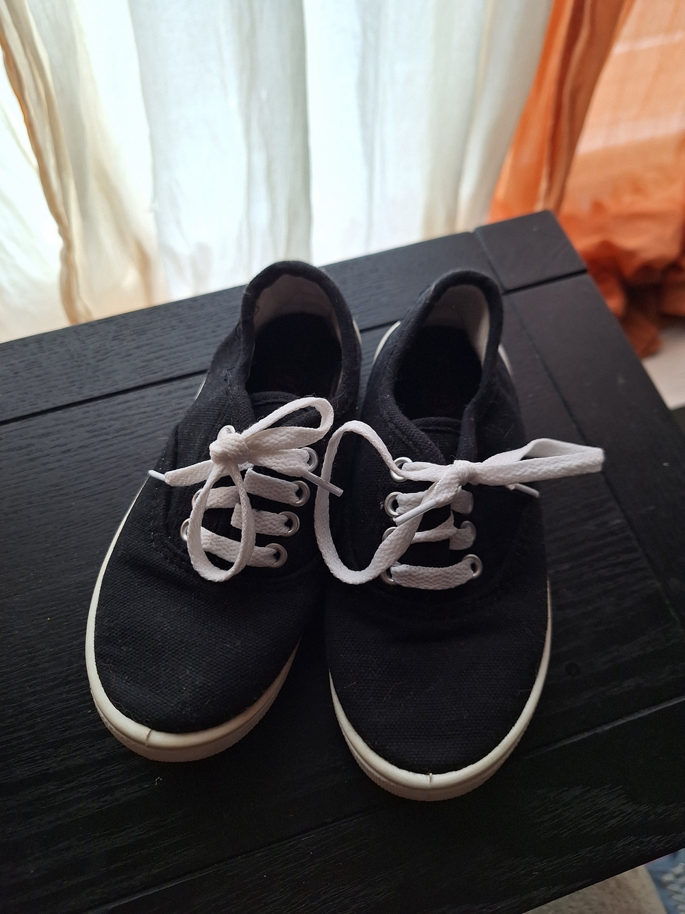 Wonder Nation Black Canvas Sneakers with White Laces Girls Size 11